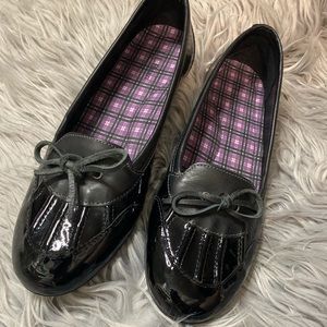 L.L. Bean black patent duck flats size 8.5